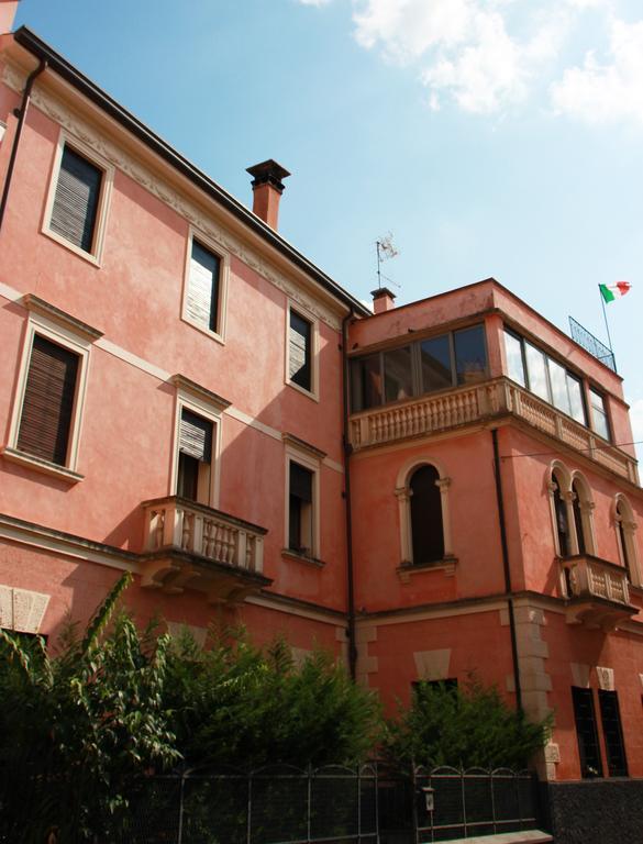 Inchiostro Rooms&breakfast Bed & Breakfast 3*